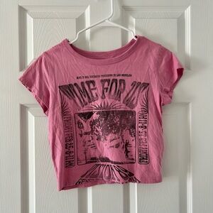 Hollister Pink Cropped Graphic T Shirt